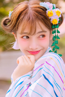家里没人叫大声点我想听